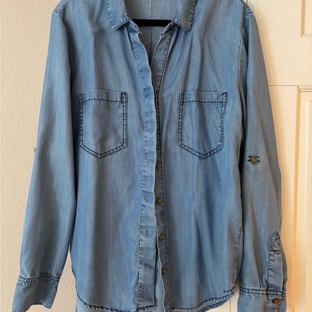 Velvet Heart Light Blue Denim-Style Button Front Blouse
